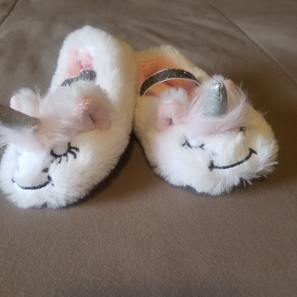 Unicorn Slippers - Picture 1 of 3